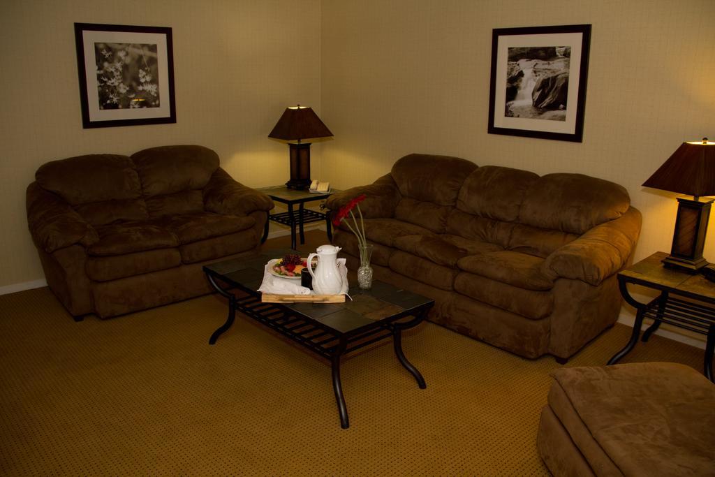The Hotel Fresno Luaran gambar