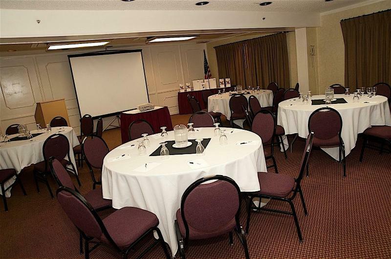 The Hotel Fresno Luaran gambar